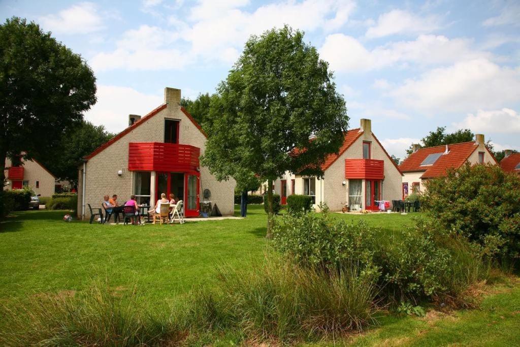 Gezellige Vakantiewoning Aan Het Water In Ewijk - Recreational Only No Workers ภายนอก รูปภาพ