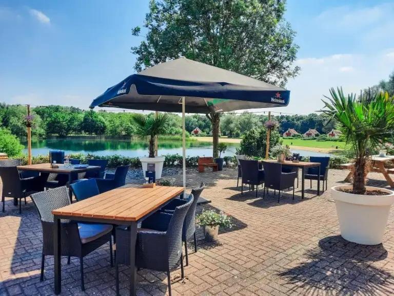 Gezellige Vakantiewoning Aan Het Water In Ewijk - Recreational Only No Workers ภายนอก รูปภาพ