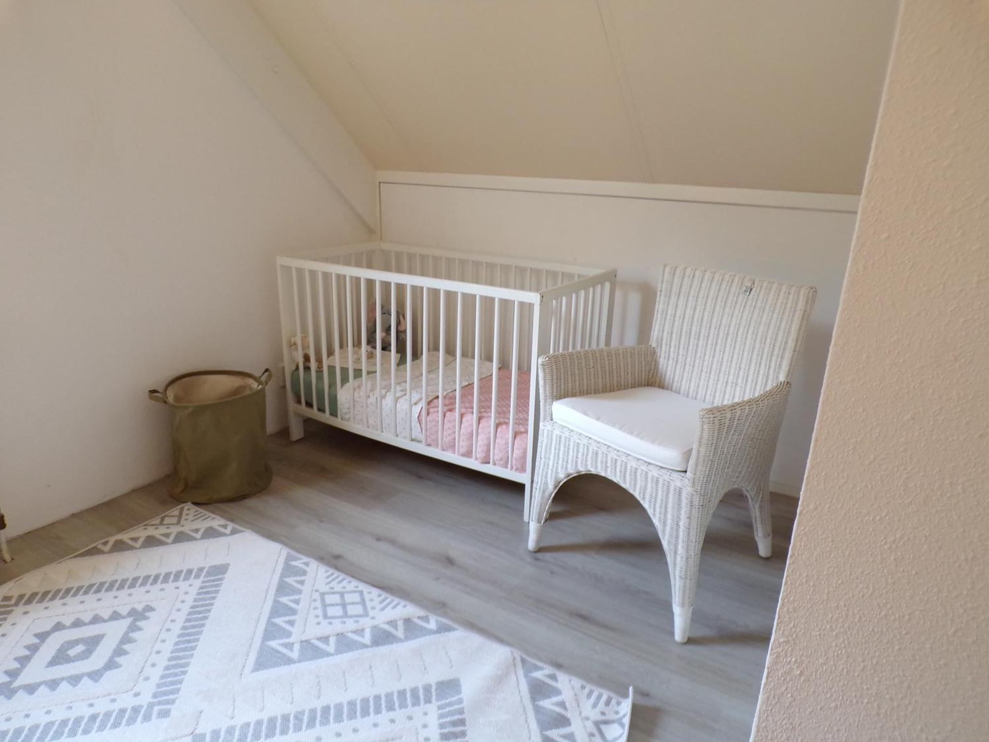 Gezellige Vakantiewoning Aan Het Water In Ewijk - Recreational Only No Workers ภายนอก รูปภาพ