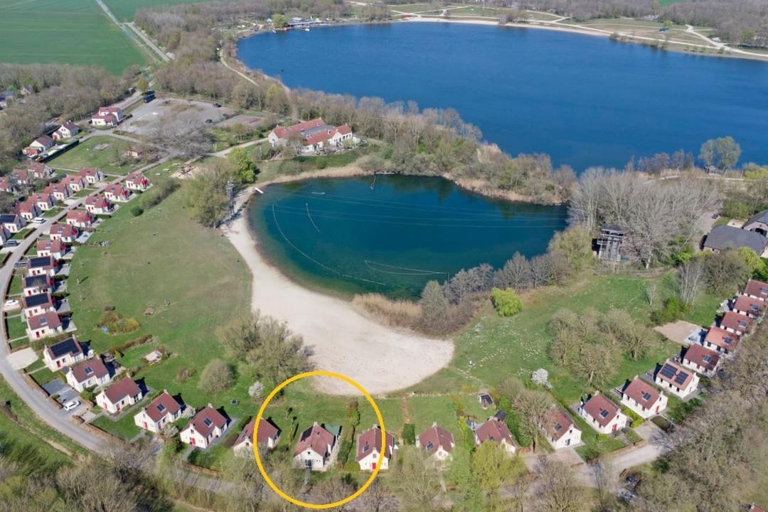 Gezellige Vakantiewoning Aan Het Water In Ewijk - Recreational Only No Workers ภายนอก รูปภาพ
